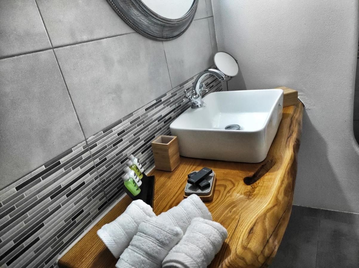 Milos Gem Suites Inn Pachaina Екстериор снимка